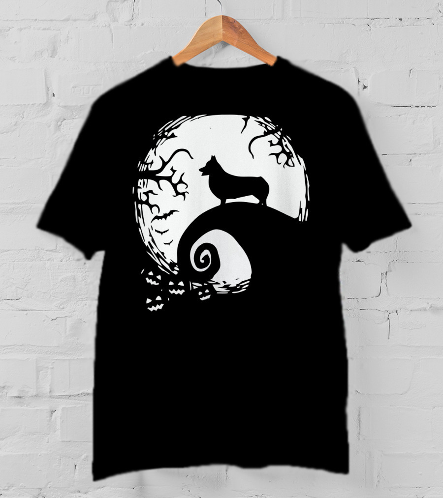 Corgi Howls At Halloween Moon With Jack O'Lanterns T-Shirt