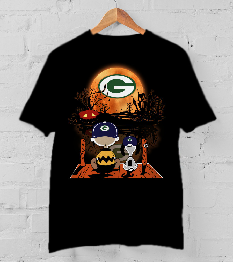 Charlie Brown And Snoopy Halloween Scene With Green Bay Packers T-Shirt