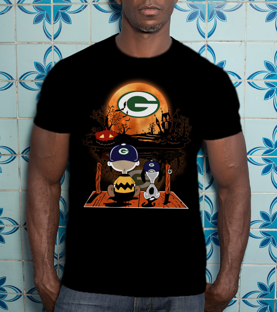 Charlie Brown And Snoopy Halloween Scene With Green Bay Packers T-Shirt