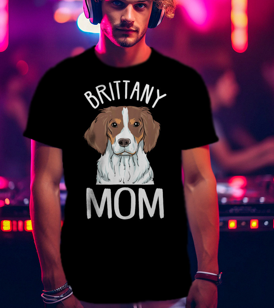 Brittany Spaniel Mom T-Shirt