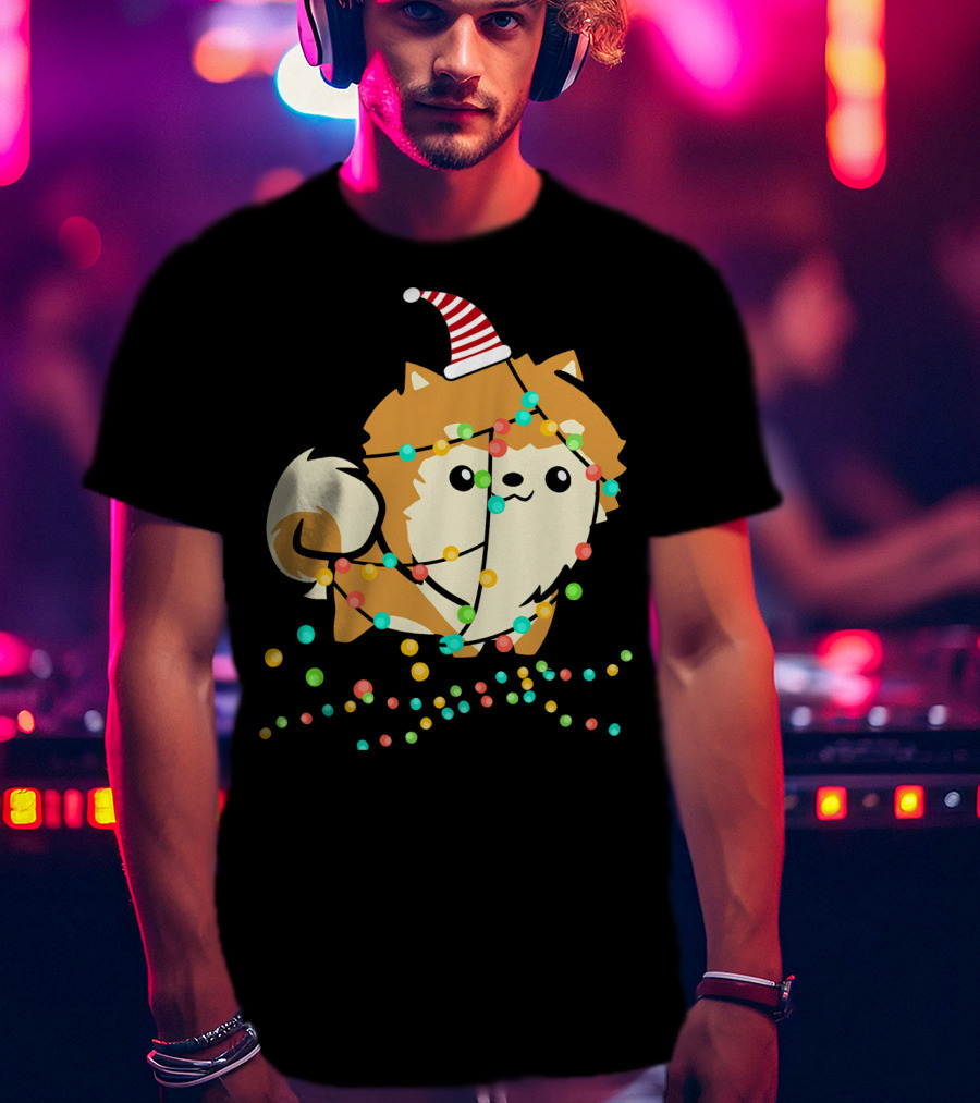 Christmas Lights Pomeranian Santa Hat T-Shirt