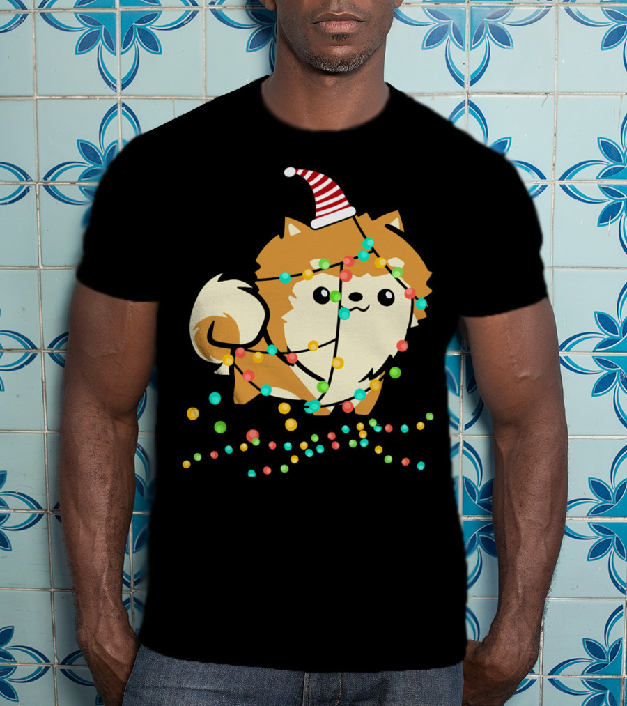 Christmas Lights Pomeranian Santa Hat T-Shirt