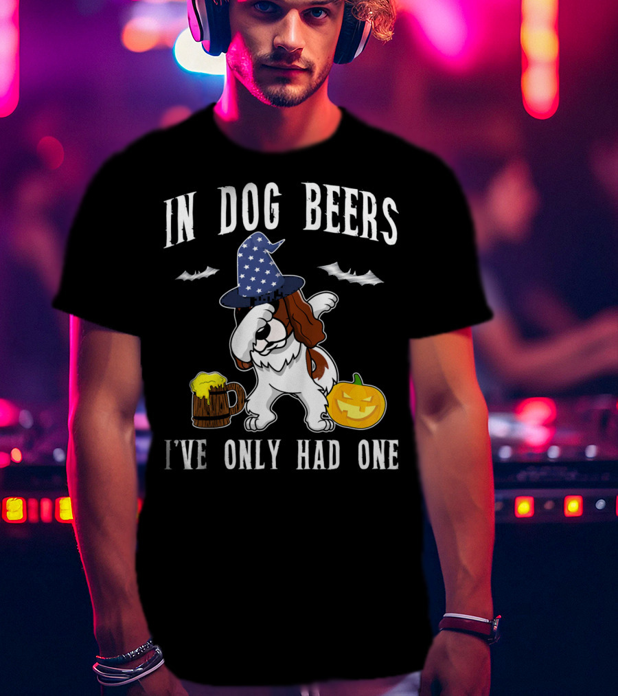 In Dog Beers I've Only Had One Dabbing Cavalier King Charles Spaniel Halloween Wizard Hat Pumpkin T-Shirt