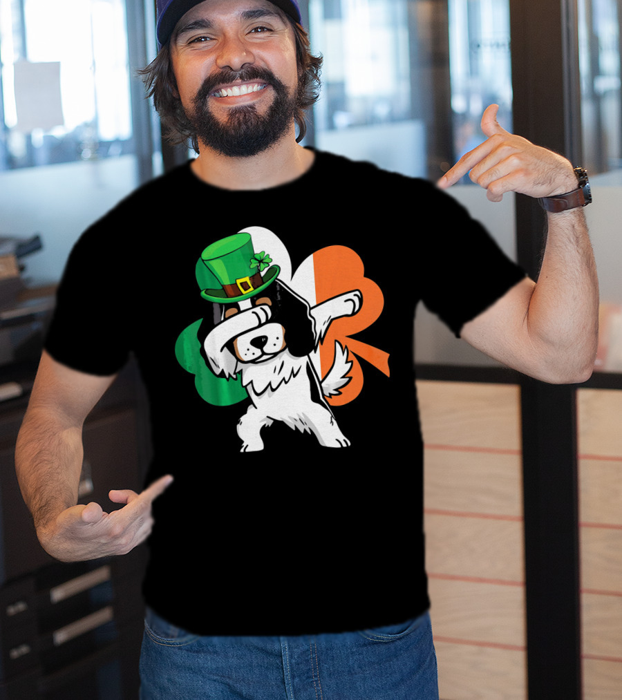 Cavalier King Charles Spaniel Dabbing Irish Clover St Patricks Day T-Shirt