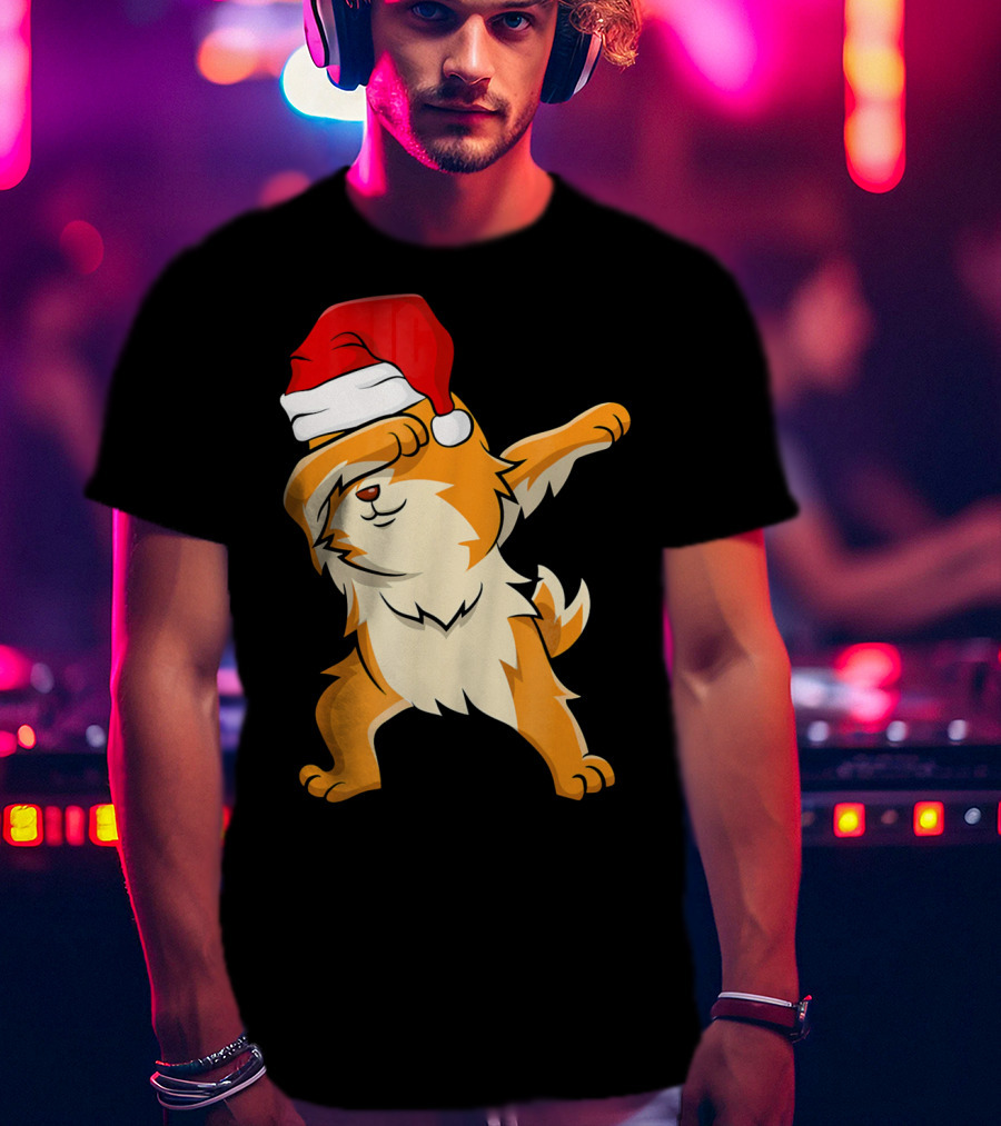 Dabbing Pomeranian With Santa Hat T-Shirt