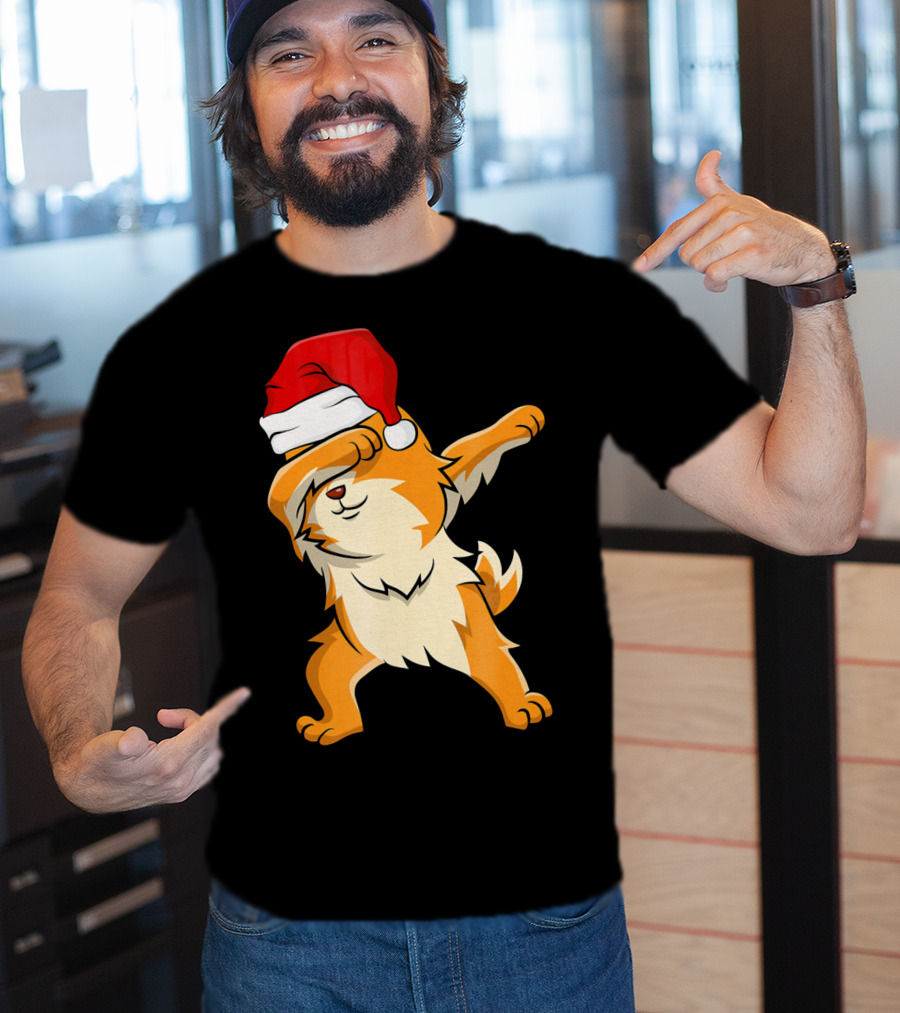 Dabbing Pomeranian With Santa Hat T-Shirt