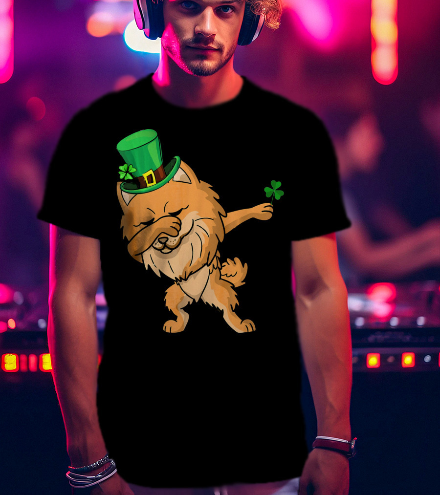 St Patricks Dabbing Pomeranian Leprechaun With Shamrock T-Shirt