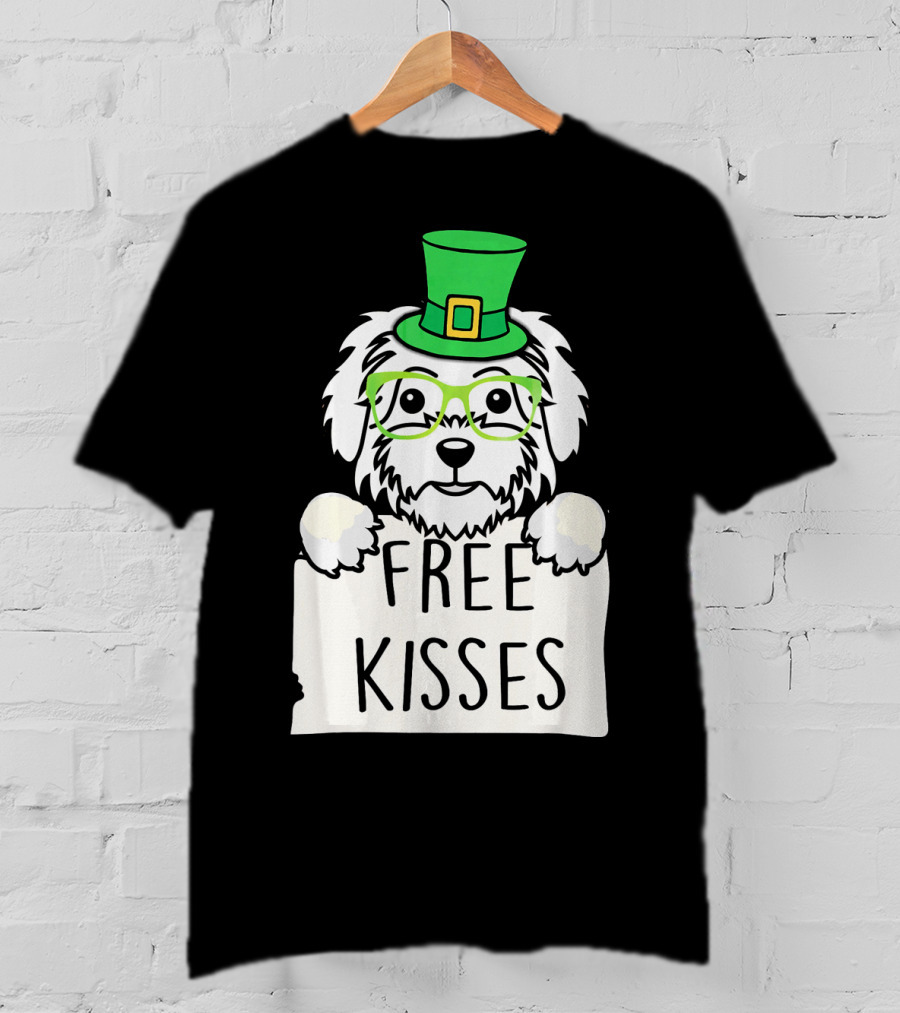 Free Kisses Maltese Dog With Green Leprechaun Hat St Patricks T-Shirt