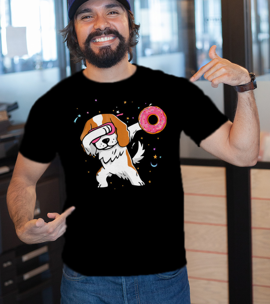 Funny Dabbing Cavalier King Charles Spaniel With Pink Frosted Donut T-Shirt
