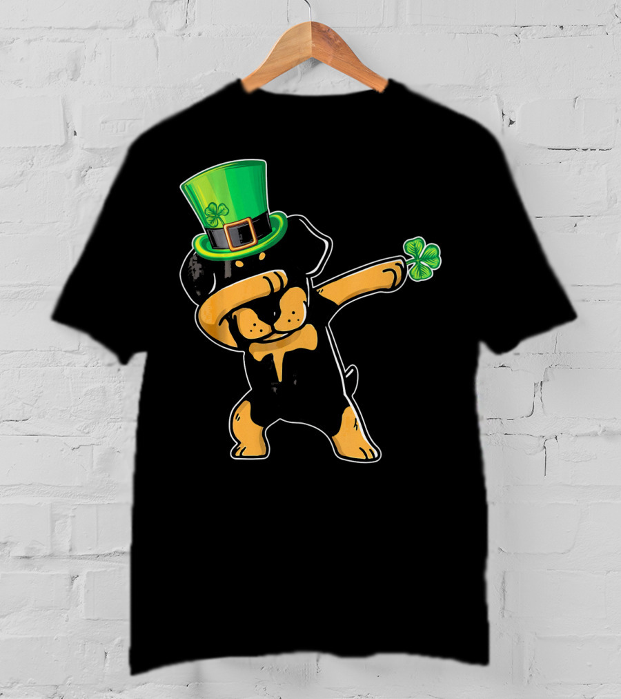 Funny St. Patrick's Day Rottweiler Dab Dabbing Dance With Green Hat And Shamrock T-Shirt