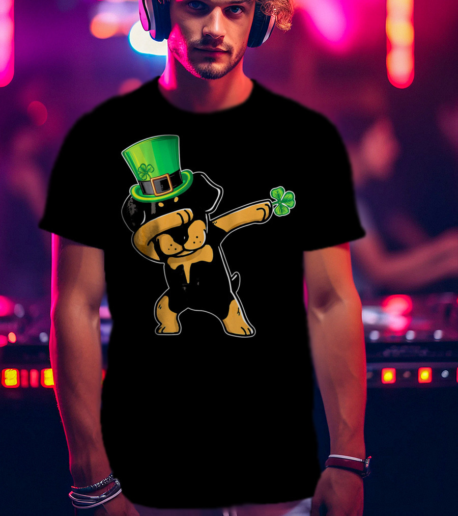 Funny St. Patrick's Day Rottweiler Dab Dabbing Dance With Green Hat And Shamrock T-Shirt
