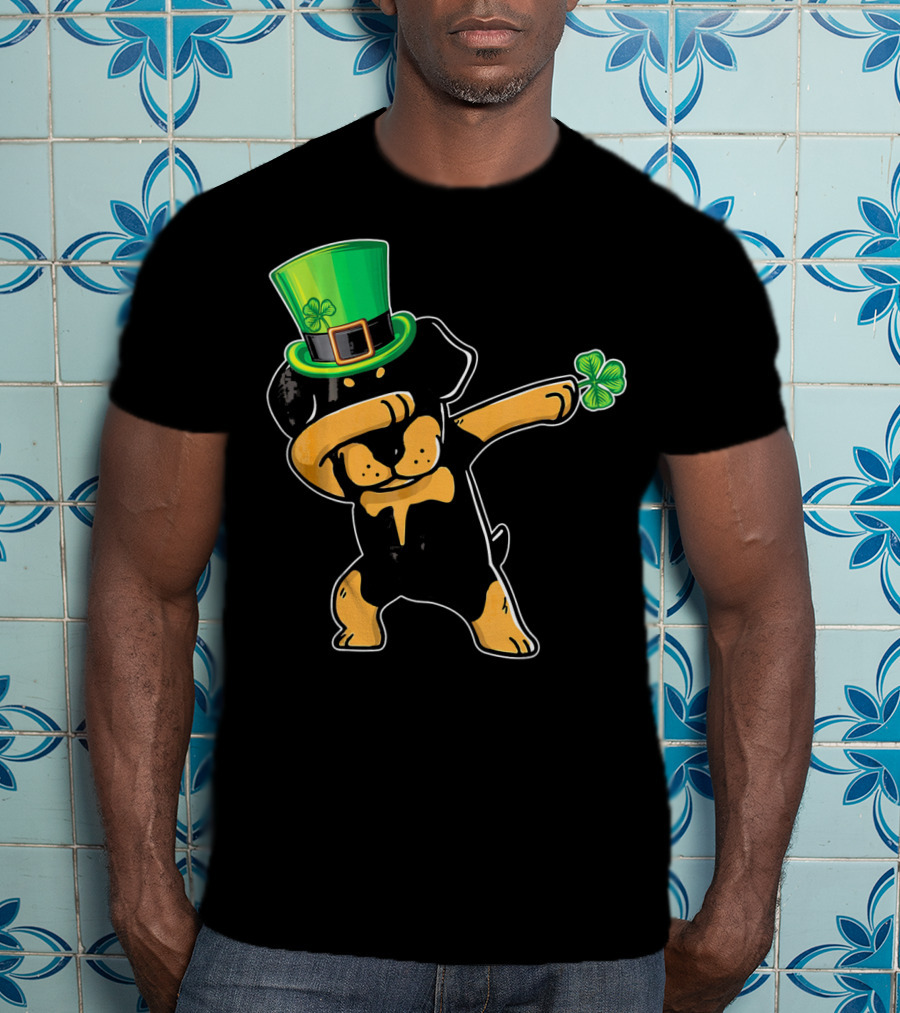 Funny St. Patrick's Day Rottweiler Dab Dabbing Dance With Green Hat And Shamrock T-Shirt