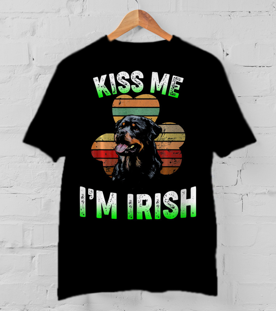 Kiss Me I'm Irish Funny Vintage Shamrock Rottweiler T-Shirt