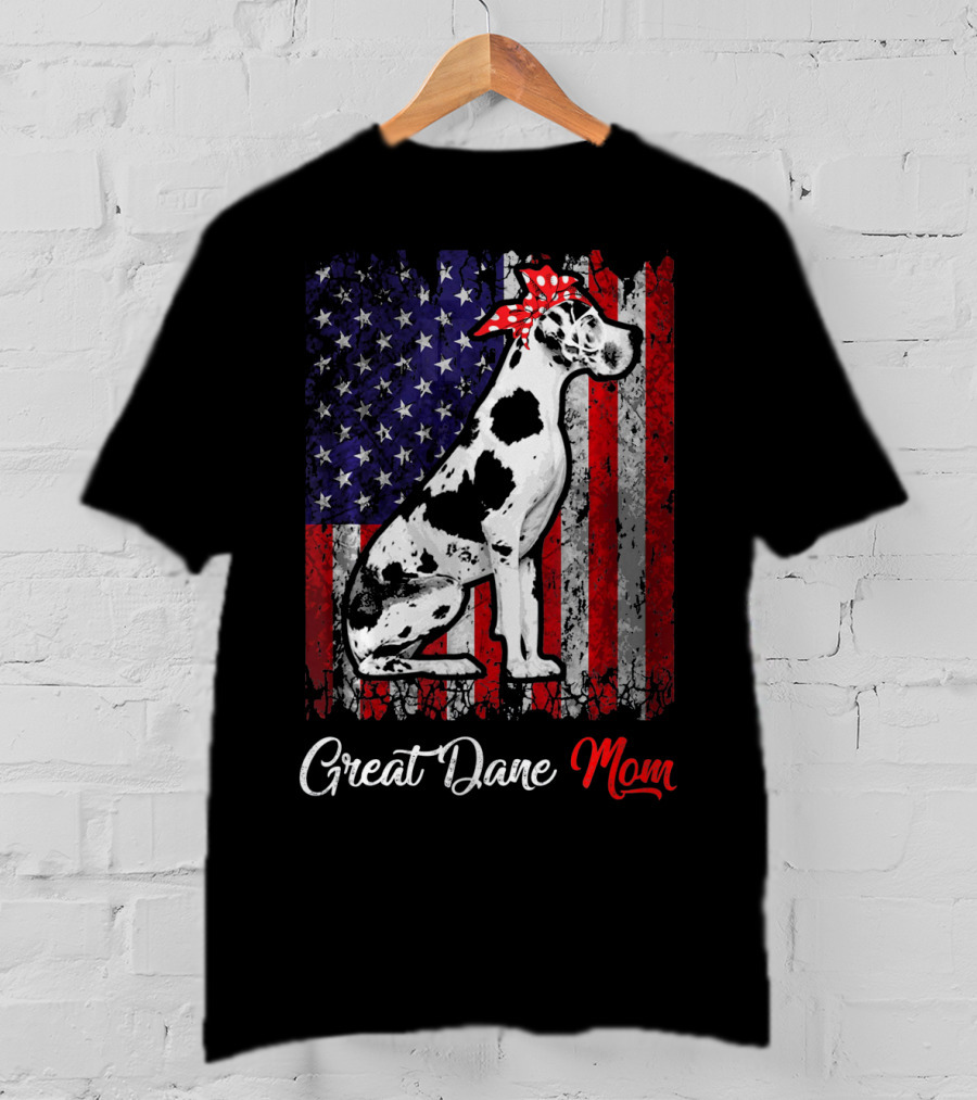 Great Dane Mom Patriotic USA Flag T-Shirt