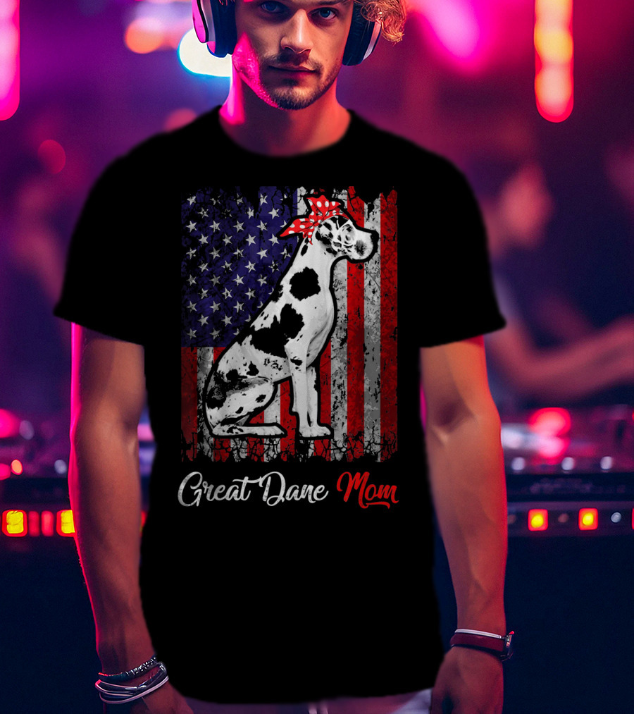 Great Dane Mom Patriotic USA Flag T-Shirt