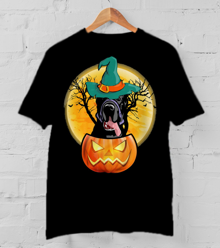 Great Dane Halloween Pumpkin Witch Hat Spooky Scene T-Shirt
