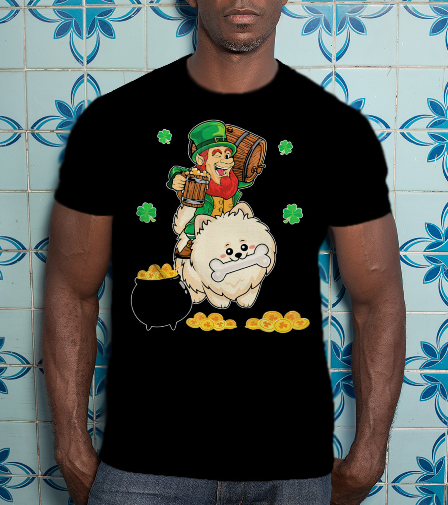 Leprechaun Rides Pomeranian With Beer And Gold Shamrocks T-Shirt
