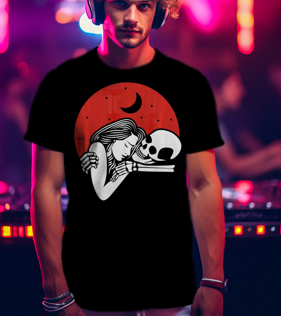 Cute Skeleton Romantic Valentines Moon Embrace T-Shirt
