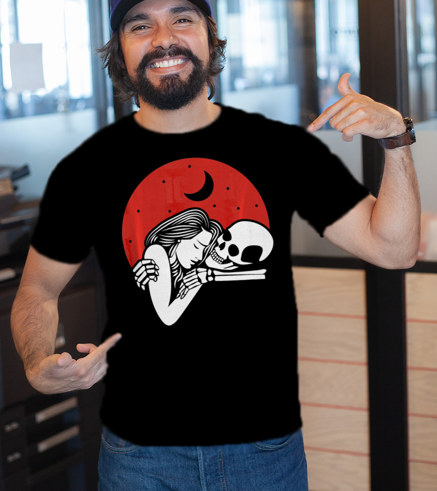 Cute Skeleton Romantic Valentines Moon Embrace T-Shirt