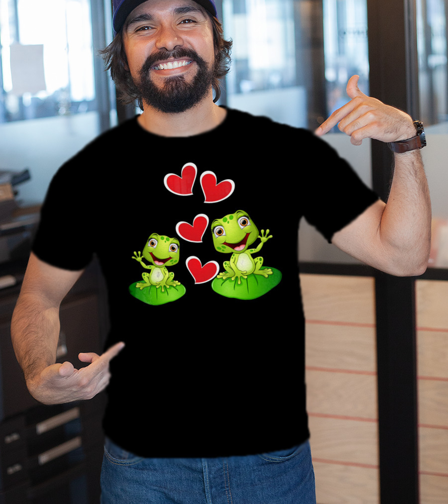 Frog Heart Valentine Day Animal Cute Frogs With Hearts T-Shirt