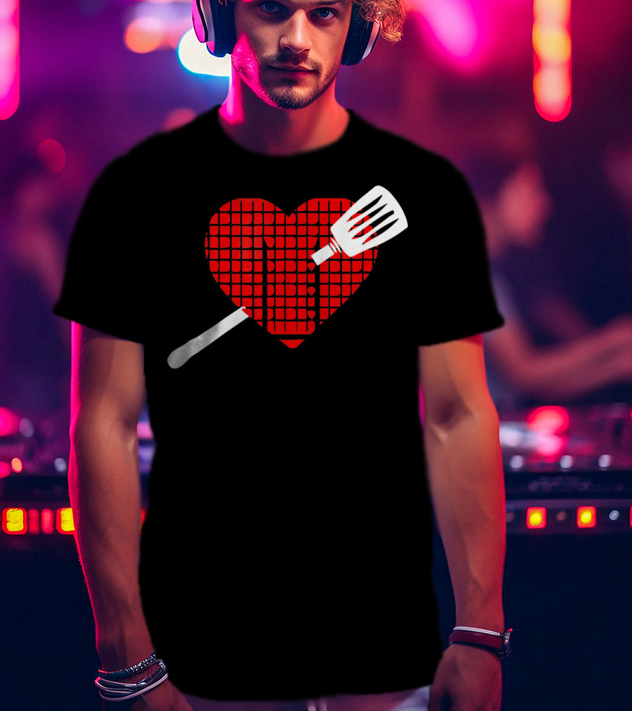 Funny BBQ Grilling Valentine's Day Heart With Spatula T-Shirt