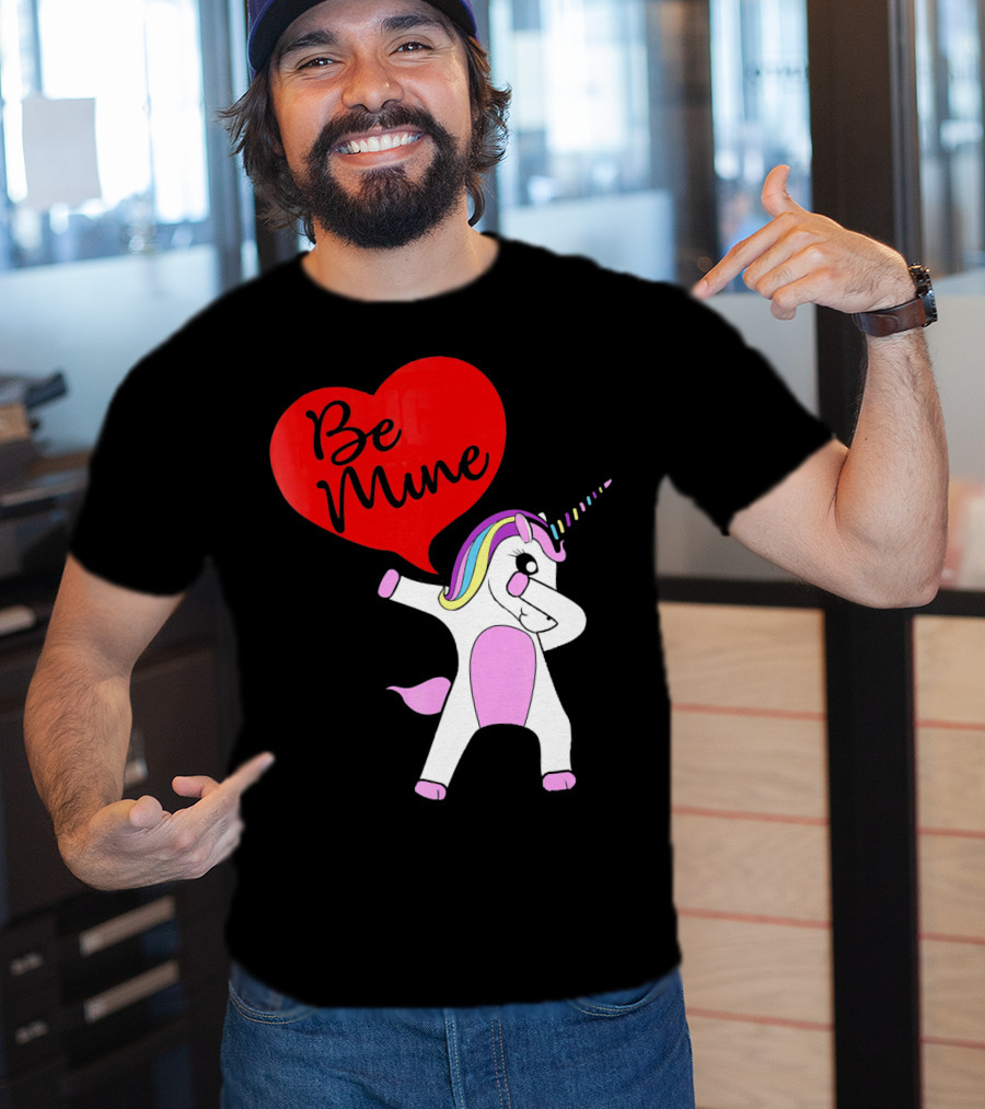 FUNNY DABBING PONY Be Mine Valentines T-Shirt