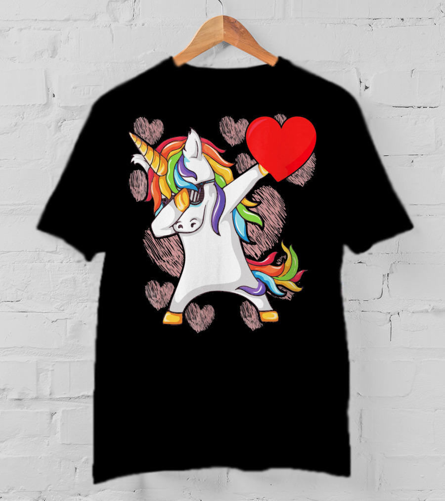 Funny Dabbing Unicorn Holding Heart Valentines T-Shirt