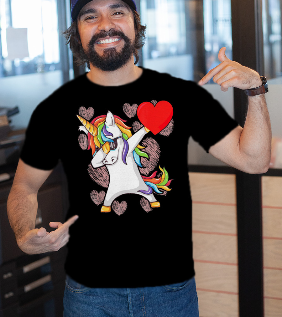 Funny Dabbing Unicorn Holding Heart Valentines T-Shirt