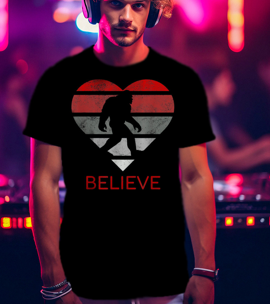 Believe Bigfoot Heart Valentines Day Love T-Shirt