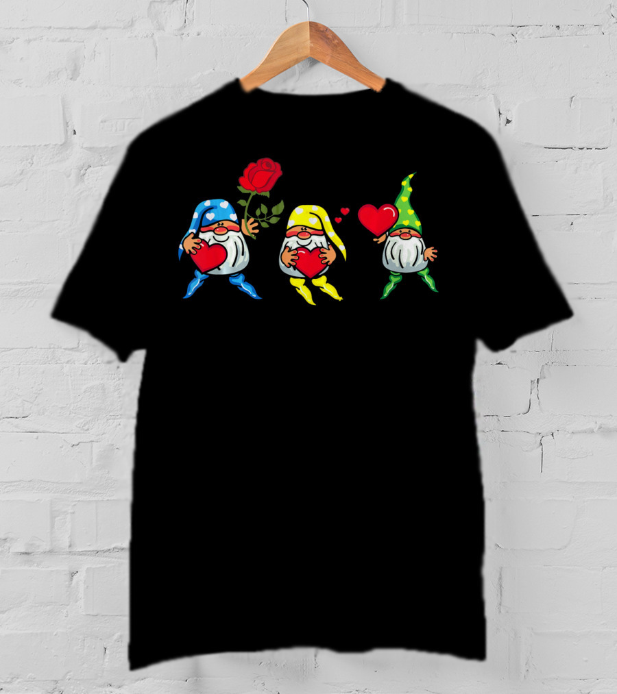 Valentine's Day Gnome Lovers Holding Hearts And Roses T-Shirt