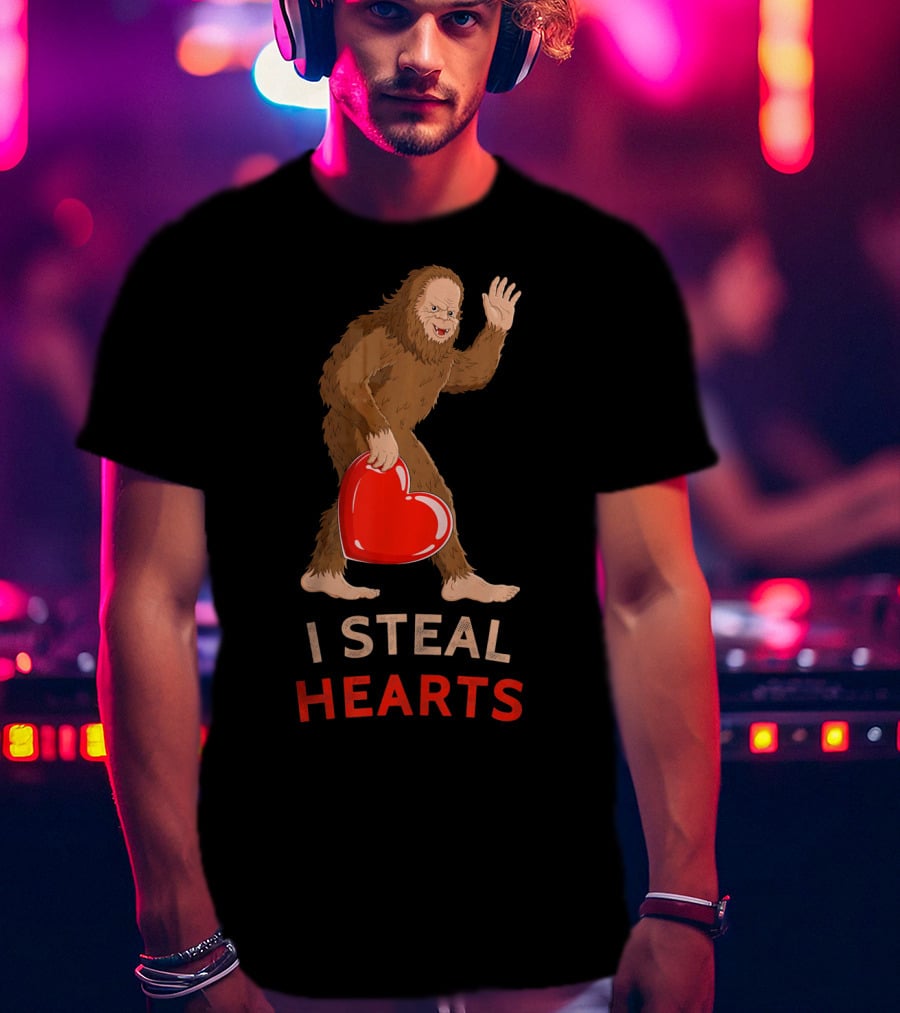 I Steal Hearts Bigfoot Valentine's Day Funny Sasquatch Image T-Shirt