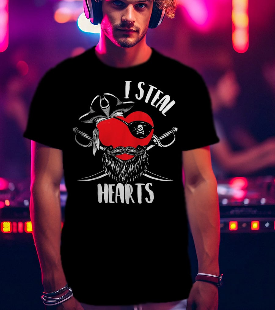I Steal Hearts Funny Valentines Day Pirate Beard Patch Swords T-Shirt