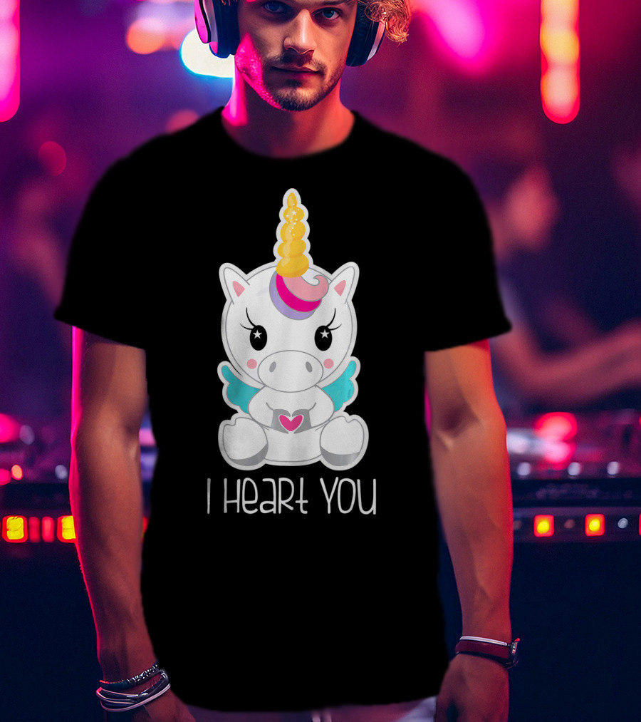 Kids Cute I Heart You Unicorn Hugging Adorable Kawaii T-Shirt