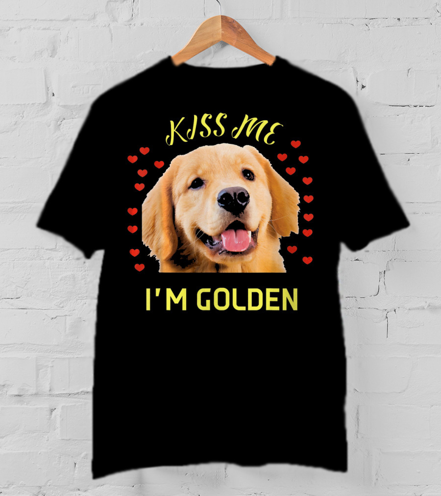 Kiss Me I'm Golden Golden Retriever Surrounded By Hearts T-Shirt