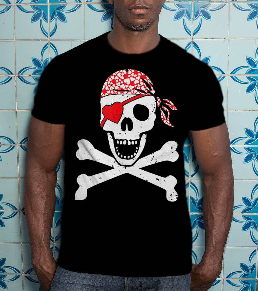 Pirate Skull And Crossbones Heart Bandana Eye Patch Flag Va T-Shirt