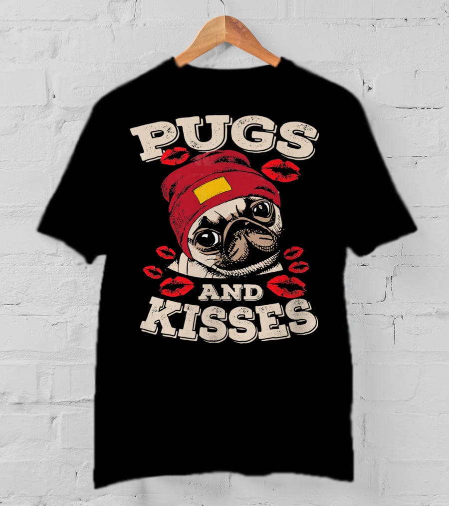 Pugs And Kisses Funny Dog Lovers Pet Valentine Lips Beanie T-Shirt