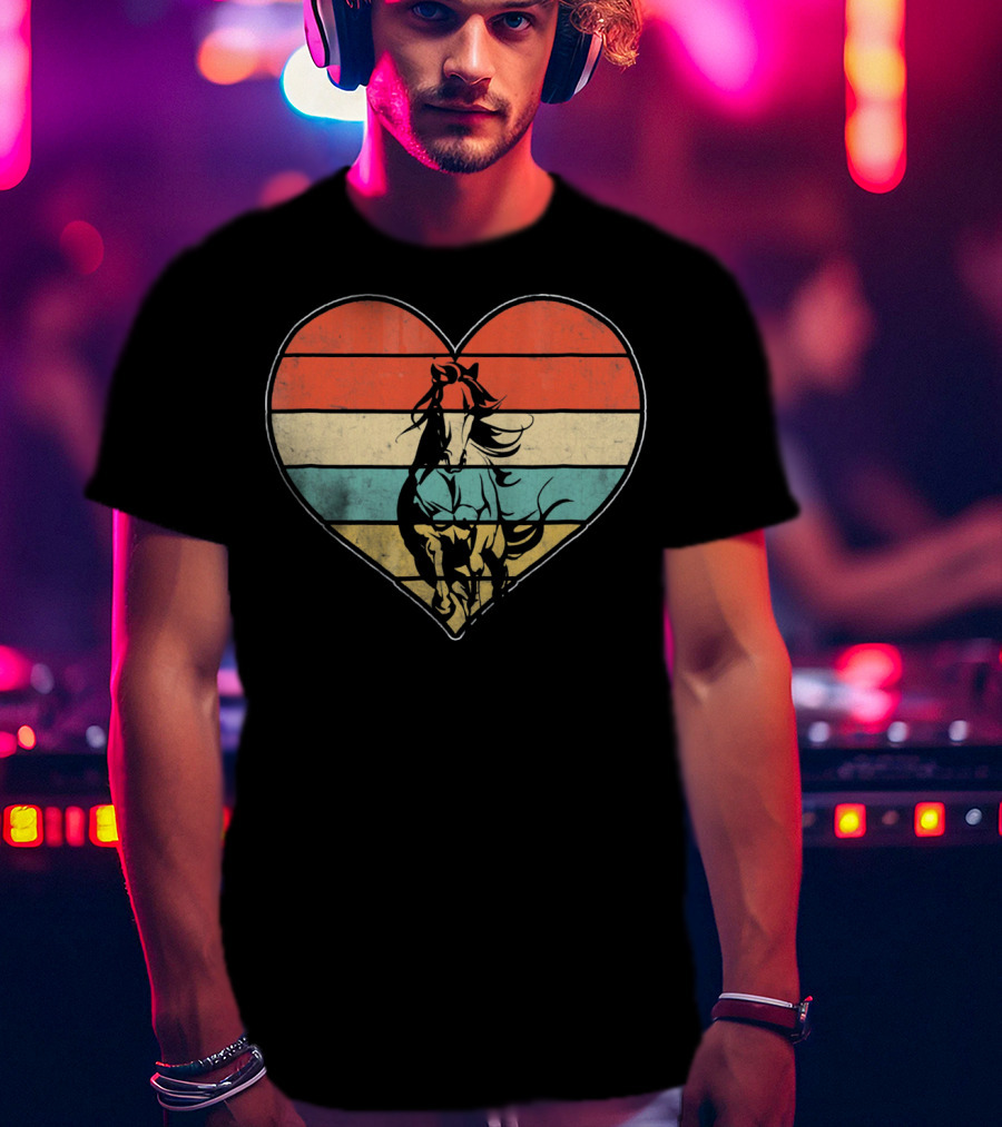 Vintage Retro Horse Heart Valentine's Day Stripes T-Shirt