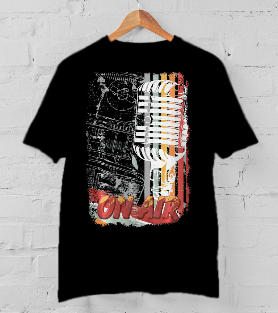 Retro Vintage Microphone On Air Broadcast Stripes T-Shirt