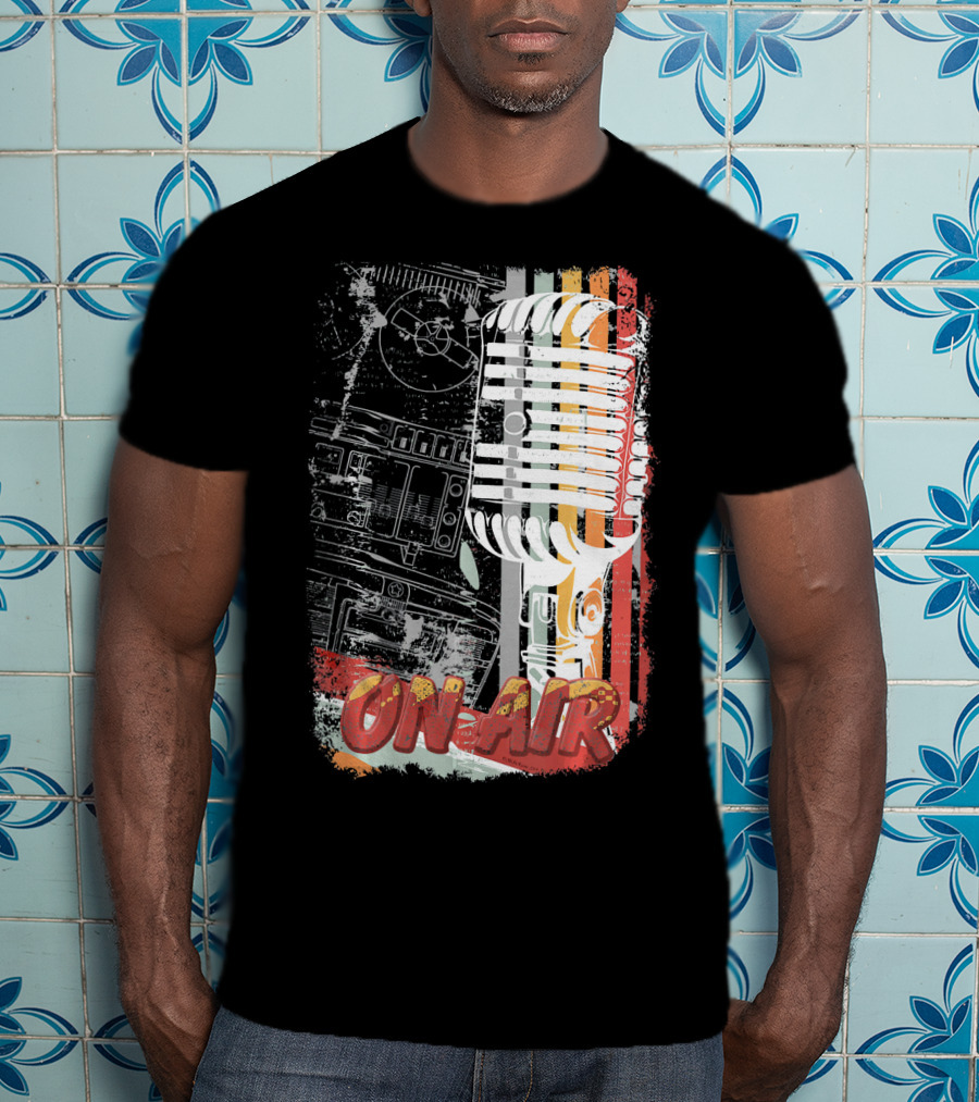 Retro Vintage Microphone On Air Broadcast Stripes T-Shirt