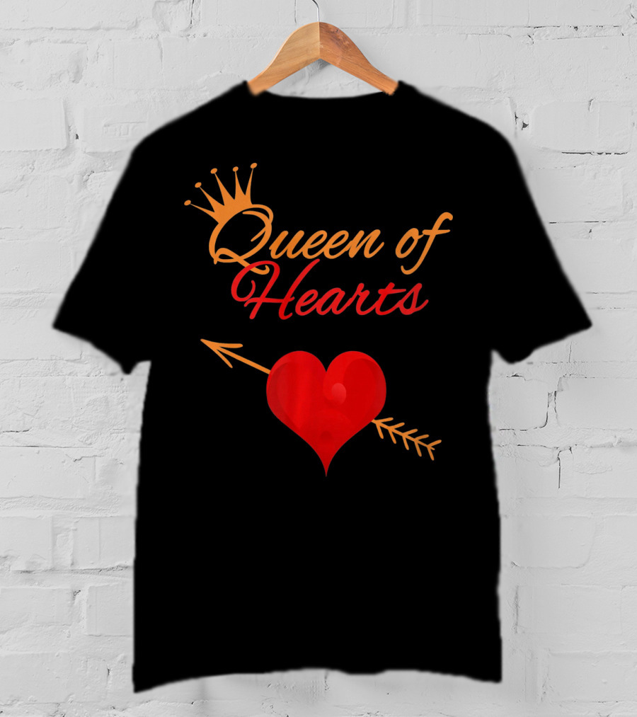 Mothers Day Queen Of Hearts Arrow And Crown T-Shirt