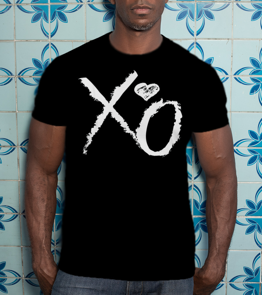 XO Heart Valentines Hugs And Kisses T-Shirt