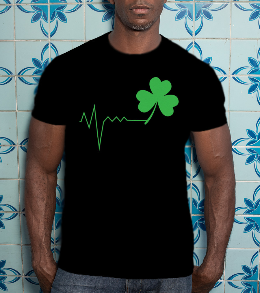 St. Patrick's Day Irish Nurse Ireland Shamrock Heartbeat T-Shirt