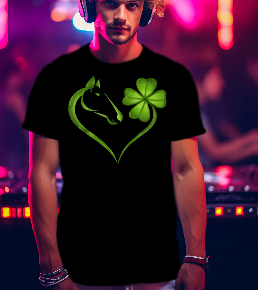 Horse Lucky Clover Heart Shape St. Patrick's Day T-Shirt