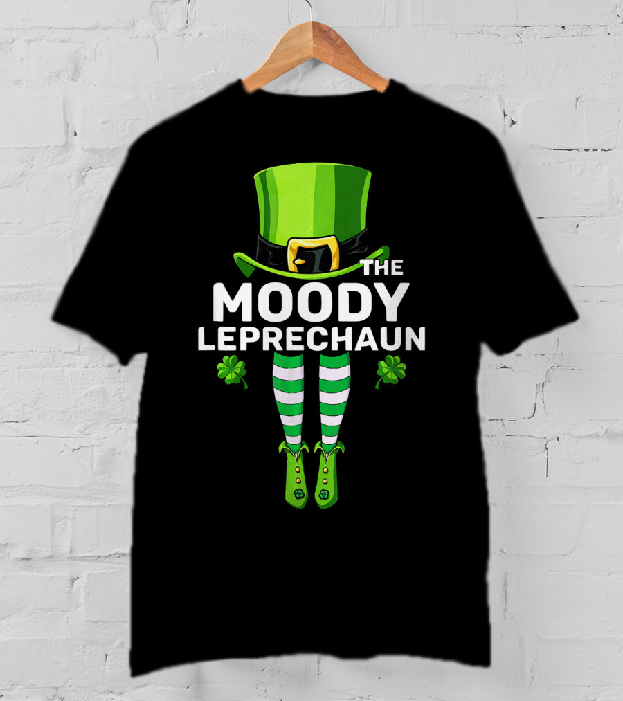 THE MOODY LEPRECHAUN Striped Legs Clover Hat T-Shirt