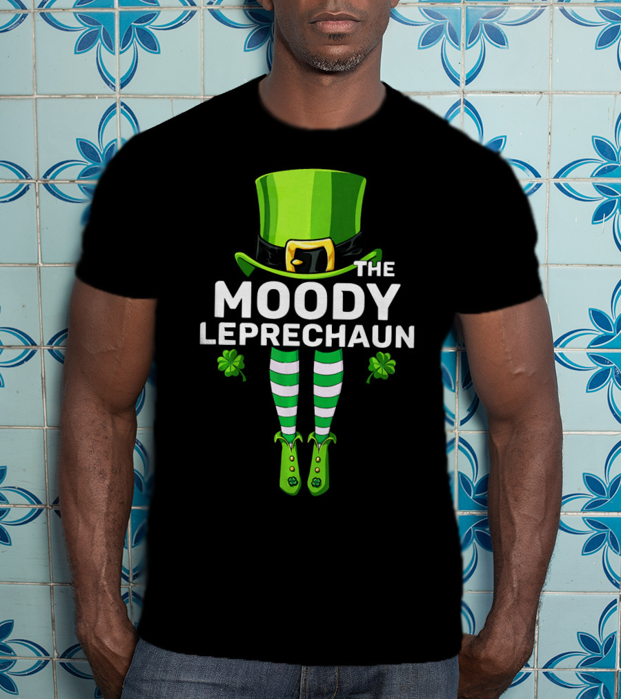 THE MOODY LEPRECHAUN Striped Legs Clover Hat T-Shirt