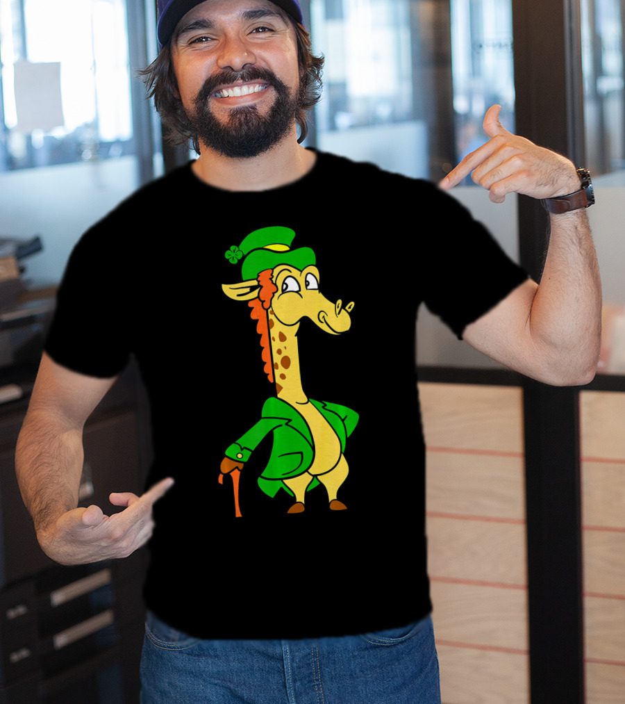 Funny Cool St. Patricks Day Giraffe Iris Leprechaun T-Shirt