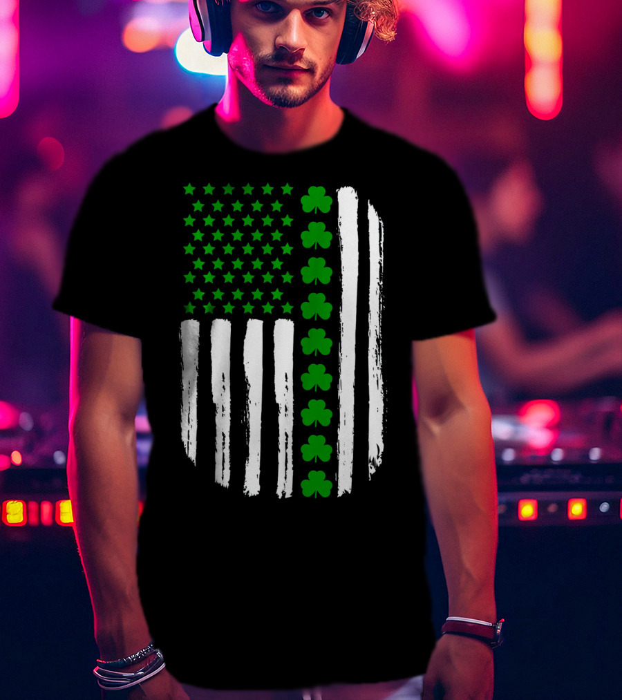 USA Flag With Green 4 Leaf Clover For St. Patrick Day T-Shirt