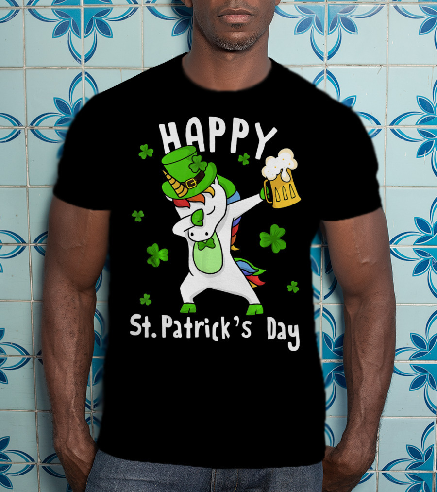 Happy St. Patrick's Day Dabbing Unicorn With Leprechaun Hat And Beer Mug T-Shirt