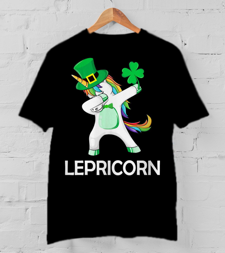 Lepricorn Unicorn Leprechaun Dabbing With Shamrock And Green Hat T-Shirt