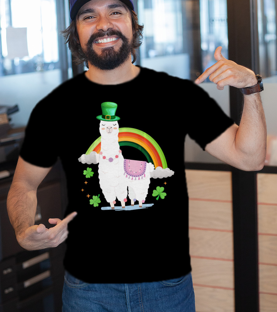 Llama St Patricks Day Rainbow Leprechaun Hat With Shamrocks T-Shirt